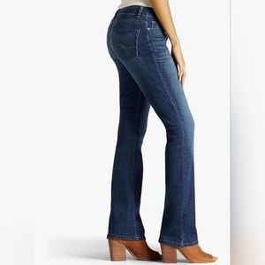 Lee Women's Modern Series Curvy-Fit  Bootcut Jeans Size 12 Short